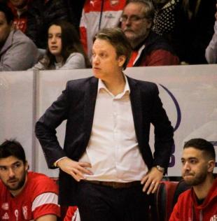 M�ller: �No se gana con la local�a, se gana jugando bien al b�squet�