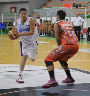 Agust�n Acu�a llega a Ciclista Juninense