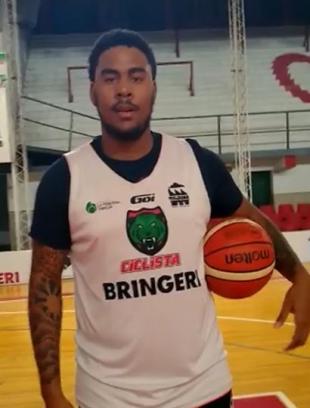 Ciclista: lleg� Curtis, el reemplazo de Warnock