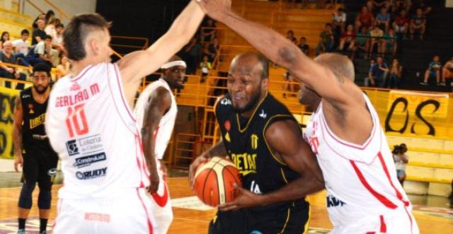 Ru�z y Zago confirmados en el Tigre