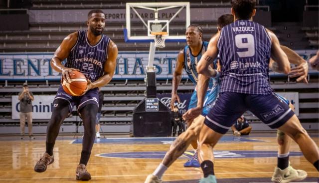 Pe�arol disfrut� un segundo tiempo demoledor