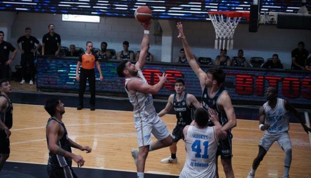 Ober� se llev� todo en el cierre