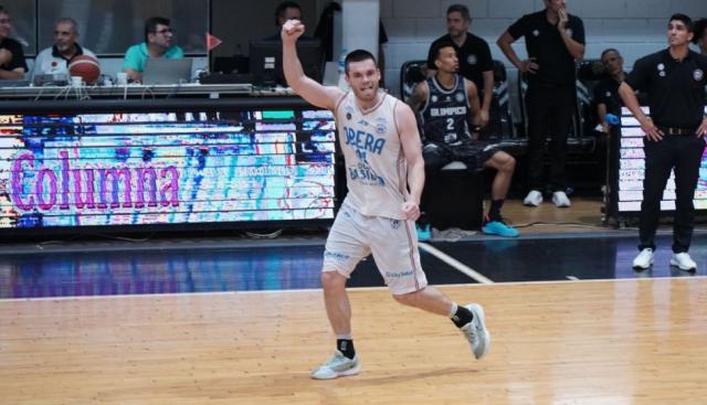 Ober� se llev� todo en el cierre