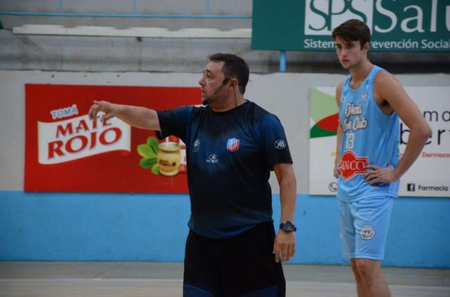 Ober� se viste de Super 4