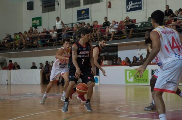 Viedma con cierre, La Uni�n y Espa�ol salen del fondo