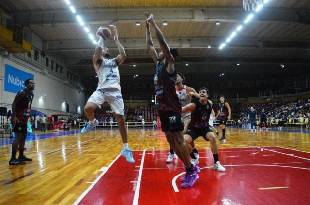 Norte: San Isidro de nuevo arriba, Salta y una noche ofensiva