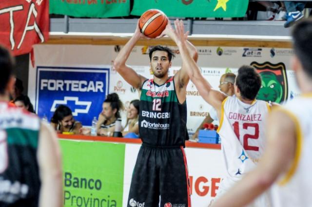 Dos m�s para Racing