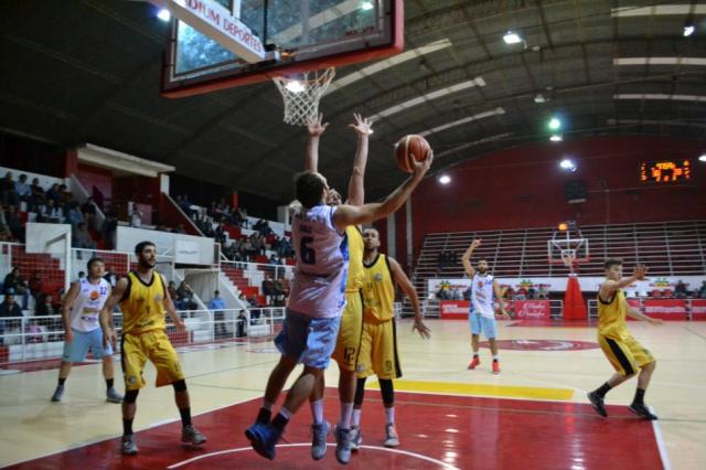 Contin�an los fogueos