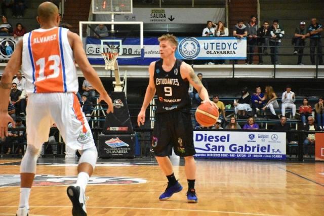 Schoppler y tres renovaciones para Ober�