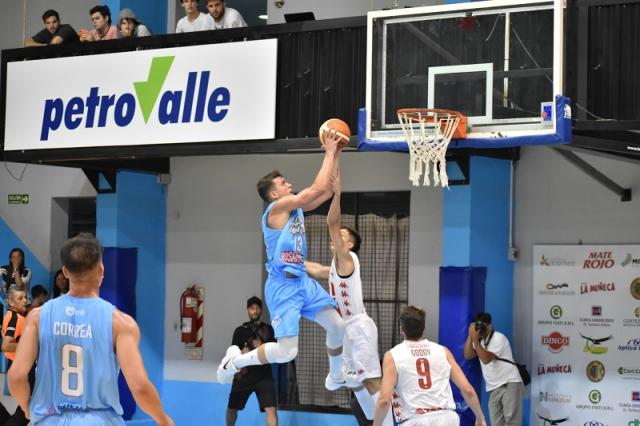 Cambi� el semblante