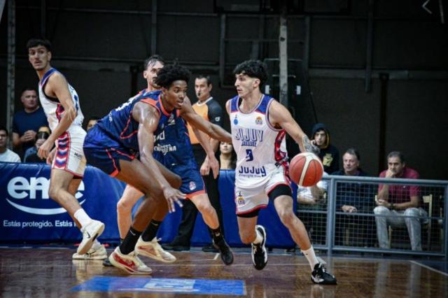 Villa San Mart�n suspir� en el final y la historia se define el domingo