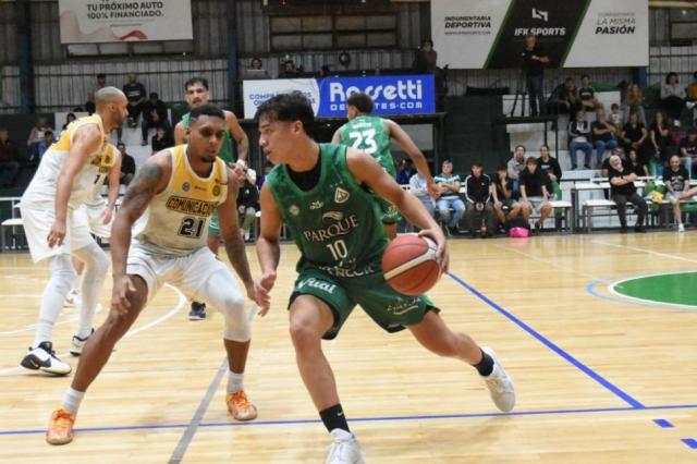 Barrio Parque se qued� con el primero