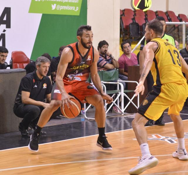 Mostr� los dientes