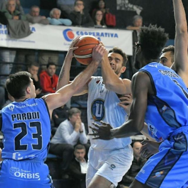 La pelota siempre al 10