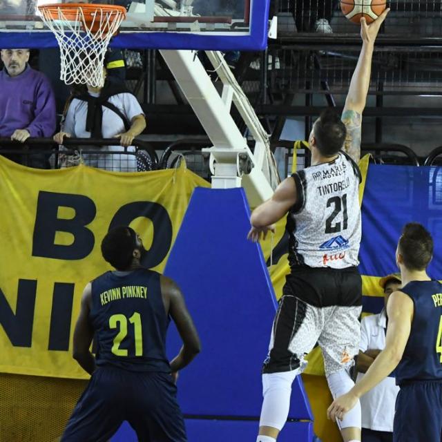 Gigante en la adversidad