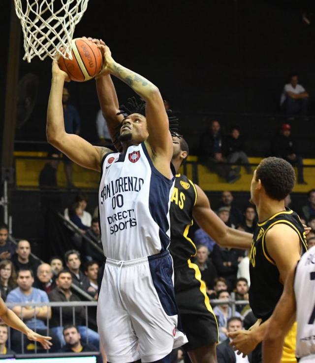 Le mostr� las credenciales